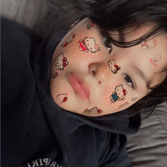 Meet your Posher, Alyssa joy - Picture 1 of 1